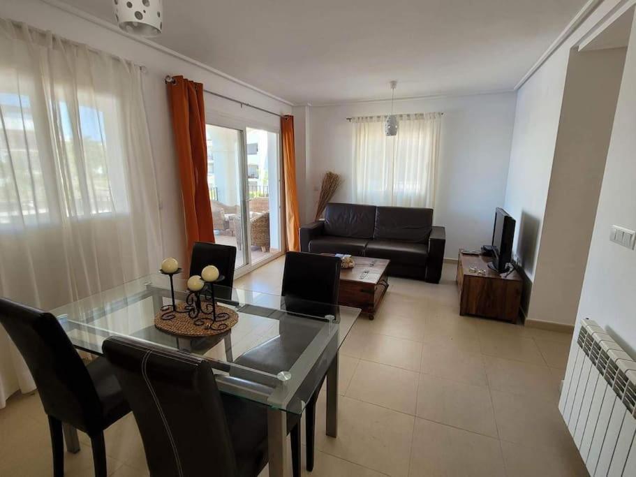 Belle Vue Sur La Piscine Apartment Sucina Exterior photo