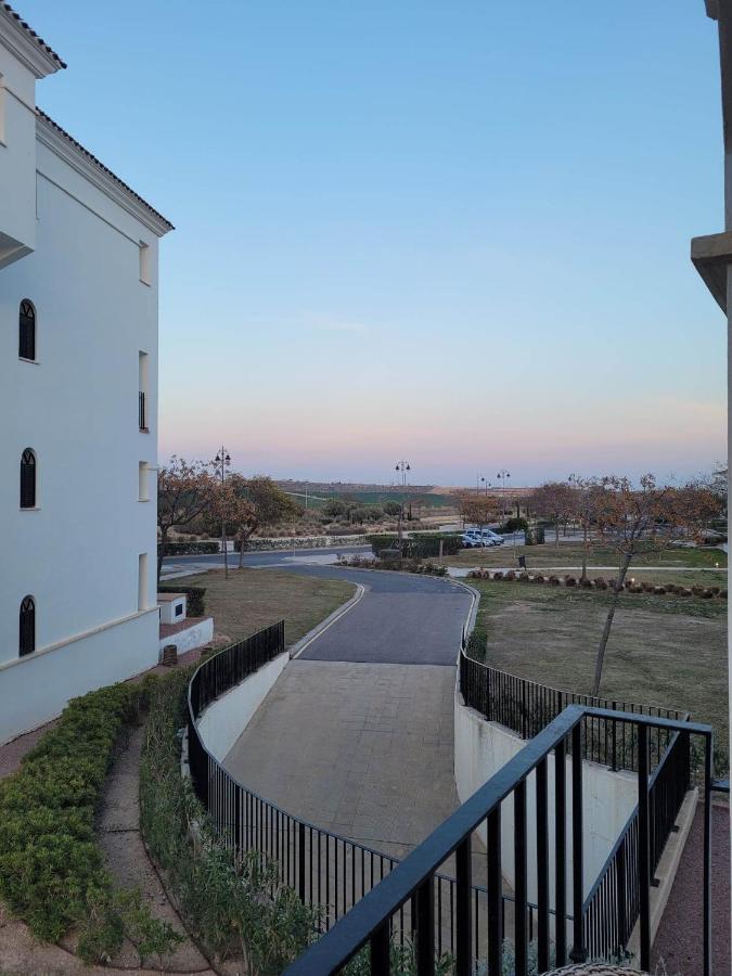 Belle Vue Sur La Piscine Apartment Sucina Exterior photo
