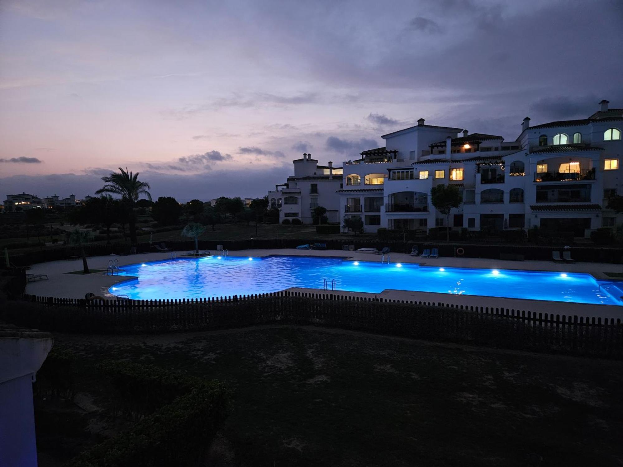 Belle Vue Sur La Piscine Apartment Sucina Exterior photo